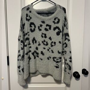 Leopard Print Fuzzy Sweater - Gray and Black